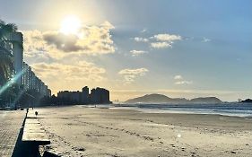 Studio 511 Pitangueiras - na quadra da praia